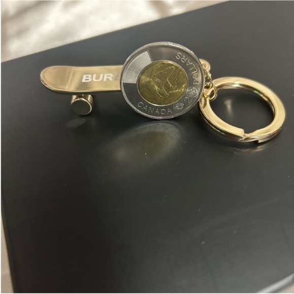 Burberry Gold Skateboard Keychain - Picture 5 of 5